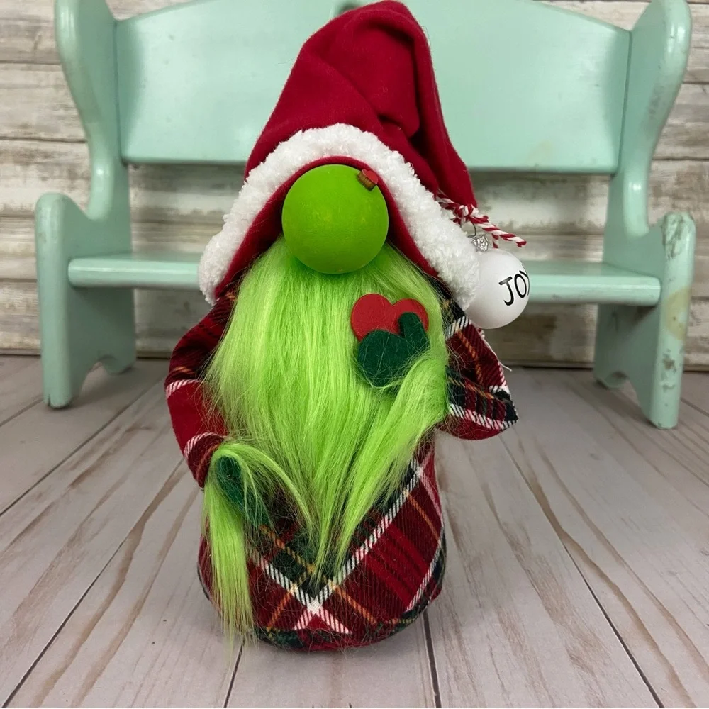 🚫SOLLD🚫 Grinch Gnome Handmade Plaid Flannel Festive Christmas Holiday Decor - Picture 3 of 11